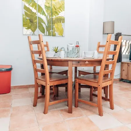 Maison Familiale Avec Piscine Privee, A Pied, Frais Obligatoires A Regler A L'arrivee, Linge 15e Par Pers & Menage 70e Par Sejour Profil Mandatory Fees In Cash To Be Paid On Arrival Linen 15e Per Person 70e Housekeeping Per Villa
