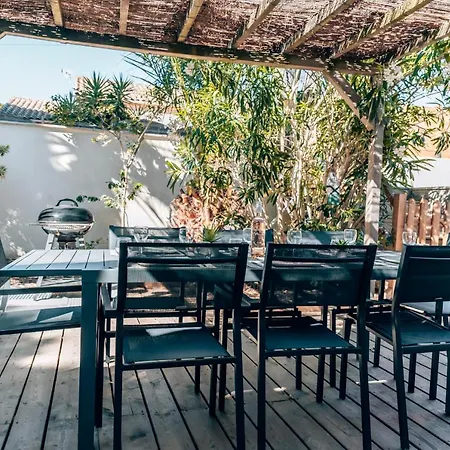 Maison Familiale Avec Piscine Privee, A Pied, Frais Obligatoires A Regler A L'arrivee, Linge 15e Par Pers & Menage 70e Par Sejour Profil Mandatory Fees In Cash To Be Paid On Arrival Linen 15e Per Person 70e Housekeeping Per Villa *