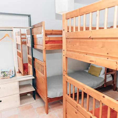 Villa Maison Familiale Avec Piscine Privee A Pied Frais De Gestion Du Sejour 160e En Supplement A L'arrivee Family With Private Pool Within Walking Distance Management Fee 160e Payable Upon Arrival *